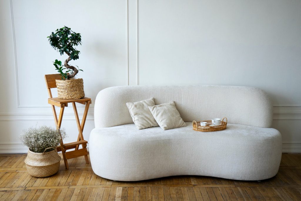 styl japandi sofa